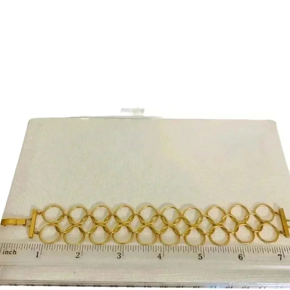 Gold Tone loop Fashion Bracelet - Picture 1 of 3